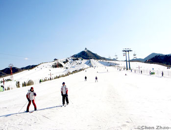 Wonderful 5 Days Beijing Winter Skiing Tour