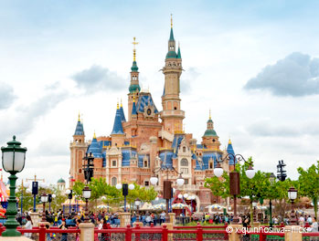 5 Day Shanghai Disneyland Suzhou and Hangzhou Muslim Tour